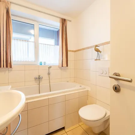 Apartment Liebevoll Eingerichtetes In *